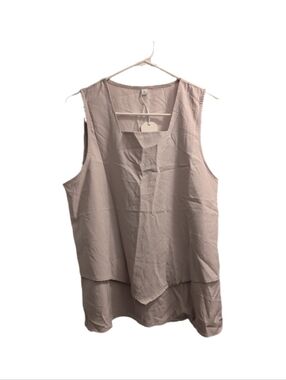 💥🆕 Khaki Colored Layered Sleeveless Top L
